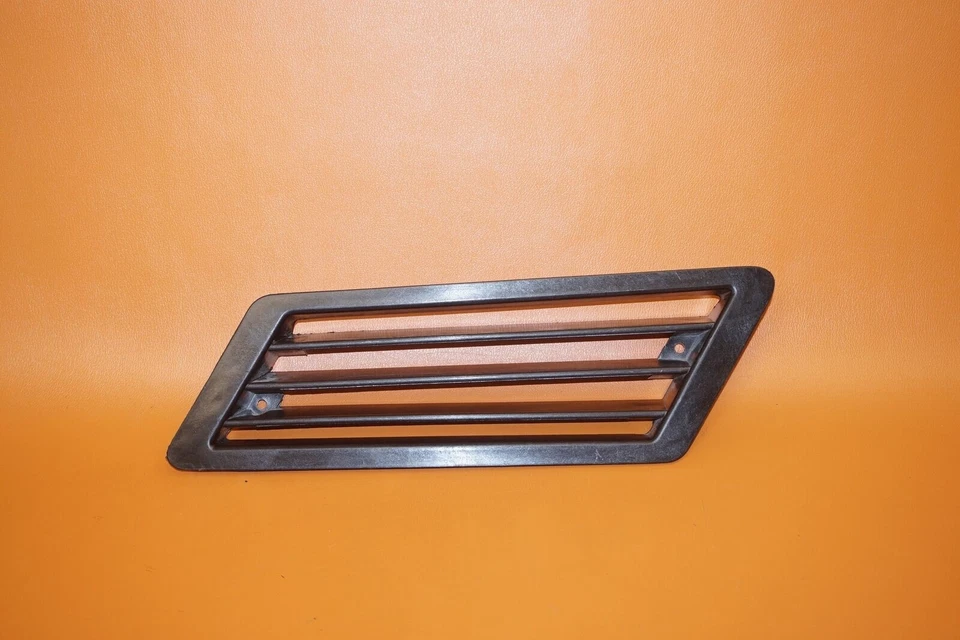 REJILLA GUARDABARROS MERCEDES BENZ G500 2000 2001 2002 2003 2004 2005 2006 4638810085 Foto 2 de 4