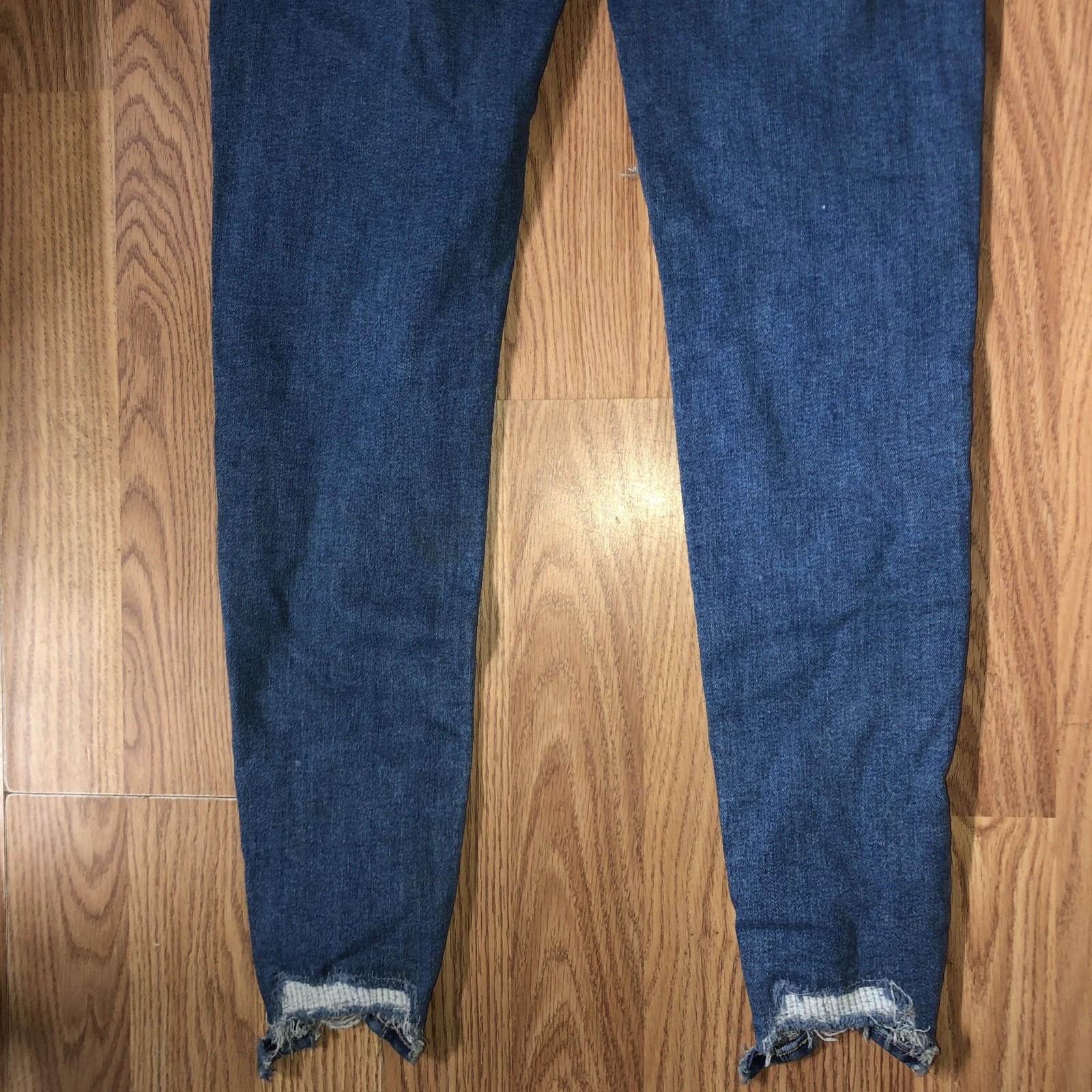 American Eagle Women's Size 4 Next Level Stretch Hi-Rise Jeggings Distressed image 6