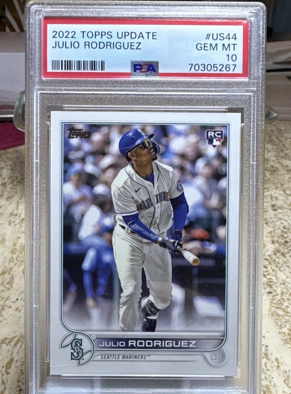 2022 Topps Update Series - Julio Rodriguez Vertical, Batting in Alternate PSA 10
