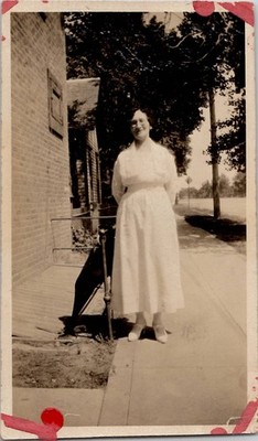 Beautiful Woman Grandmother Curvy BBW Snapshot Americana 1930s Vintage Photo