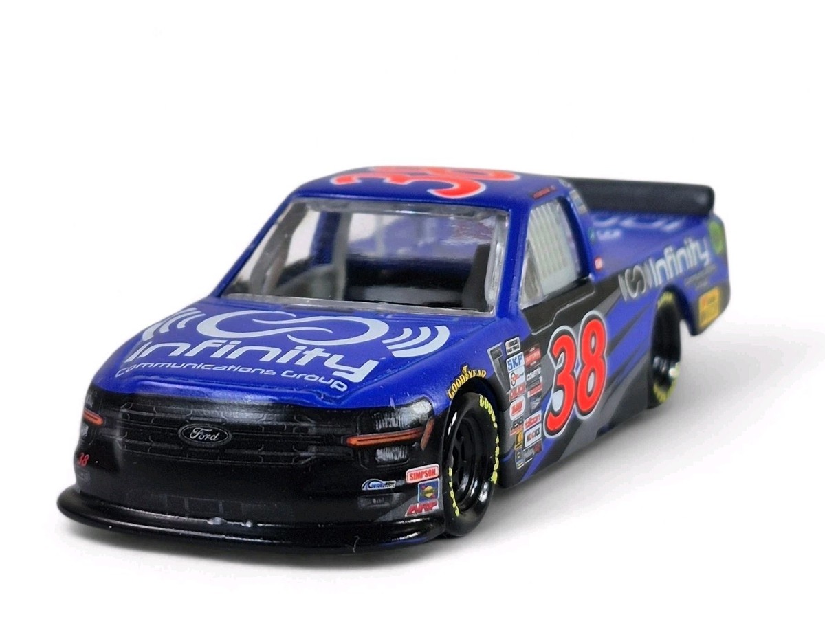 LAYNE RIGGS 2024 FORD F-150 Diorama Collectible Nascar Model Truck