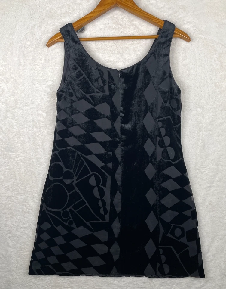Vestido De Colección Envy Negro Terciopelo Talla Pequeña Burnout Estampado Geométrico Forrado WhimsiGoth Foto 2 de 4