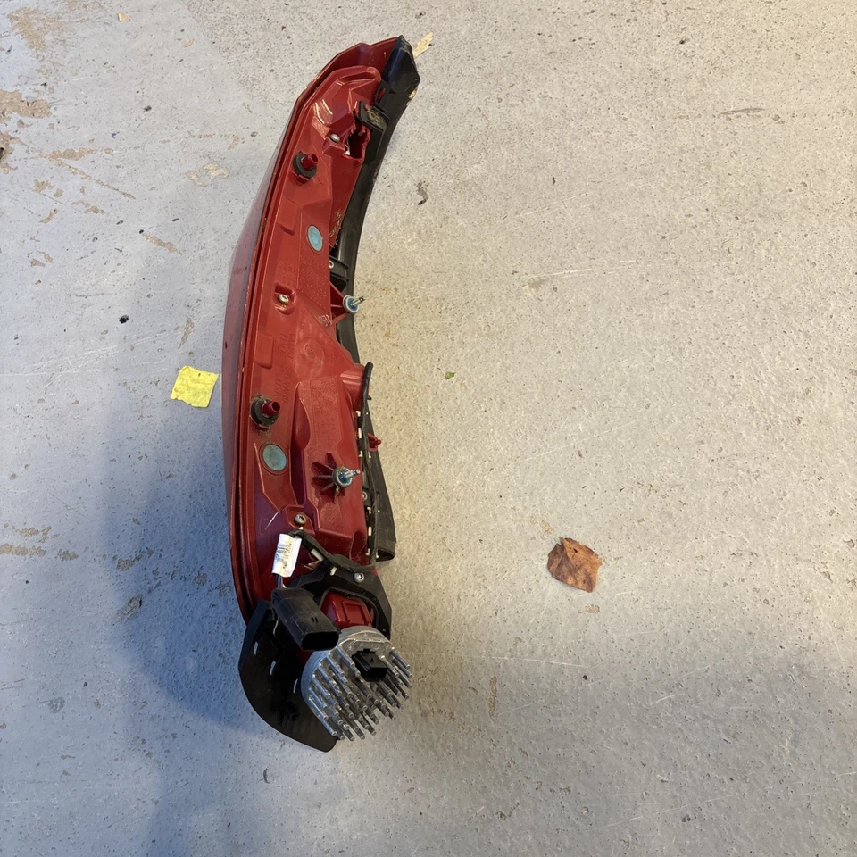 Luz trasera lateral derecha para pasajero Cadillac XTS 2013 a 2017 OEM R7463 DG Foto 4 de 4