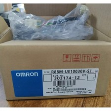 OMRON Servo Motor R88M-UE10030V-S1 New In Box Expedited Ship 1PCS