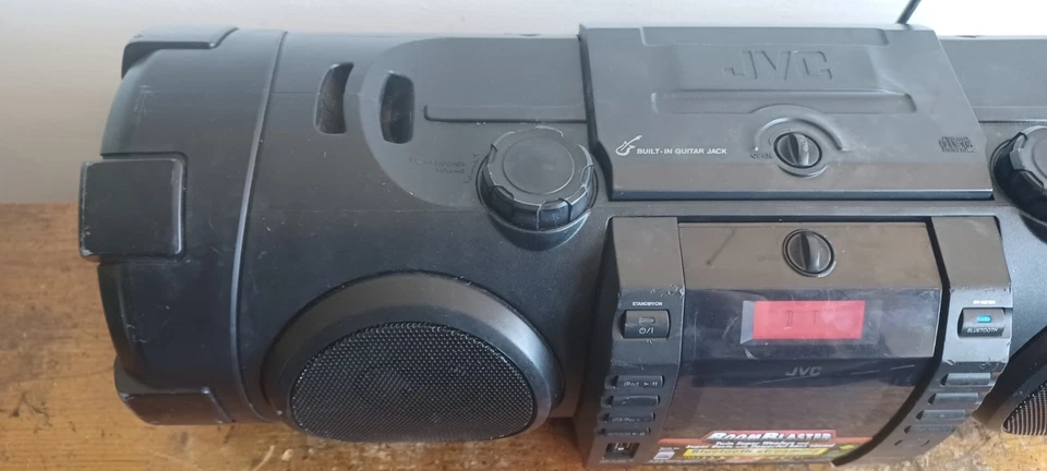 JVC RV-NB100B Boomblaster, DAB+, Bluetooth, CD, USB. Funktioniert, ungeprüft auf DAB. - Bild 4 von 4