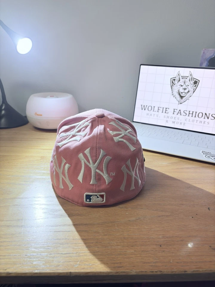 SUPREME NEW ERA 7 1/4 57.7 CM PINK WORLD FAMOUS FITTED HAT BRAND NEW - Image 3 of 4