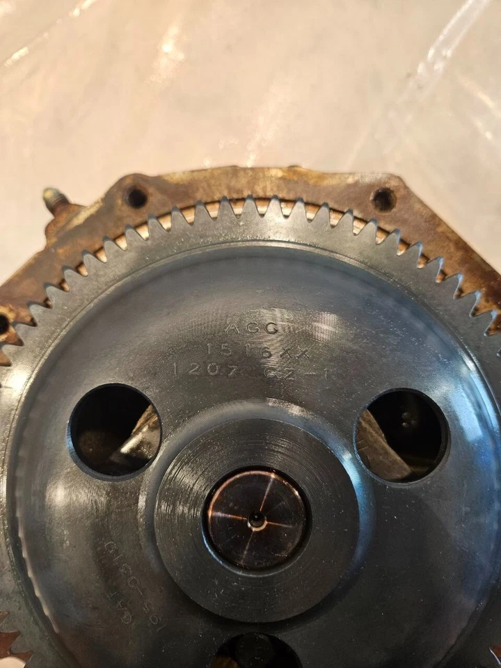 Cat C15 柴油发动机水泵总成 280-7373 带齿轮 195-0319 原始设备制造商 — 第 2/4 张图片