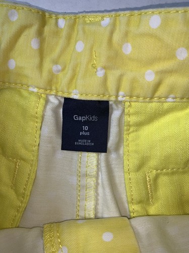 Preowned- Gap Kids Polkadot Shorts Girls (Size 10 Plus) - Picture 4 of 5