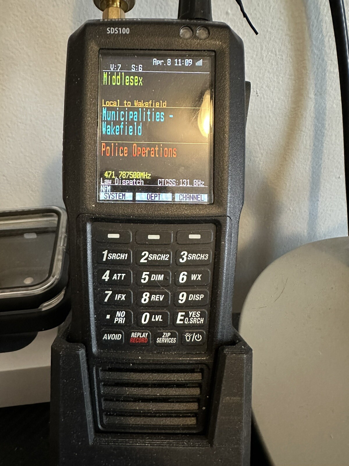 Uniden SDS100 Digital Trunking Handheld Scanner And Load Of Accessories