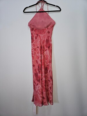 open lace back dress Realisation Par
