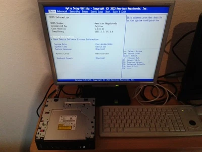 Desktoprechner Fujitsu Esprimo Q958, D3613-A12, Intel Core i5-8500T, DVD+-RW - Bild 1 von 4