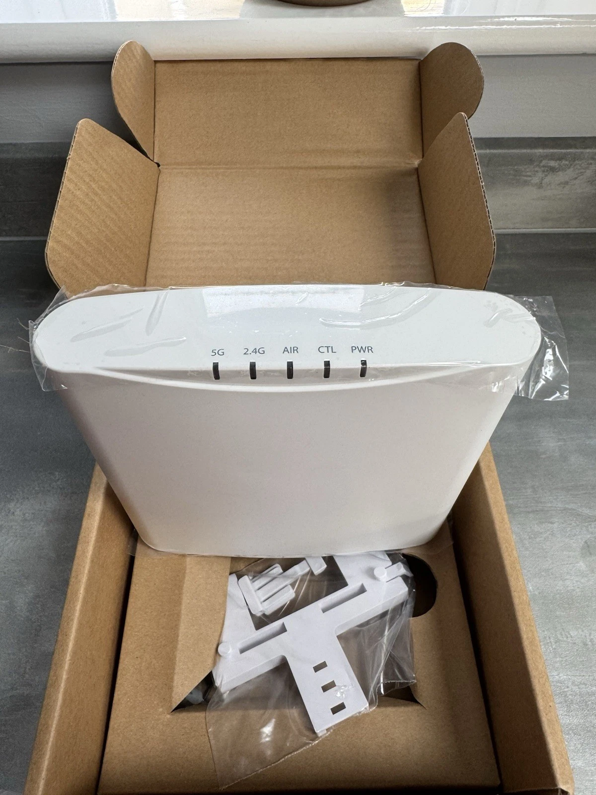Ruckus R510 Unleashed WiFi Access Point 802.11ac Wave 2 PoE 901-R510-WW00 New 4