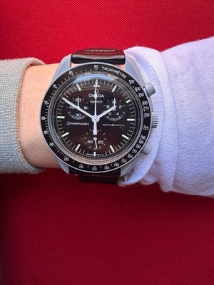OMEGA x Swatch MoonSwatch Mission to the Moon Chronograph Quartz 42mm Box