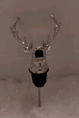 Homestia Stag/Elk/Deer Head Metal Bottle Pour Spout Stainless Steel Cork