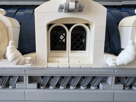 LEGO Creator Parisian Restaurant 10243 Complete Modular Buildings