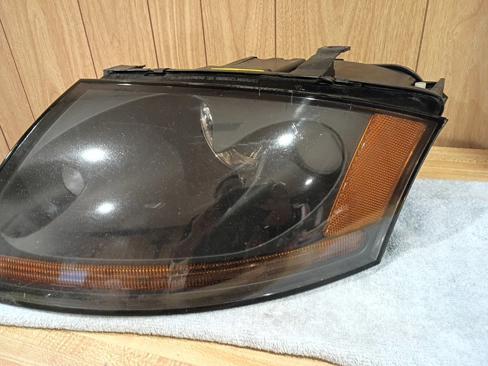 2000 - 2006 奥迪 TT 车头灯 HID 氙气左驾驶员侧正品 Oem read — 第 4/4 张图片