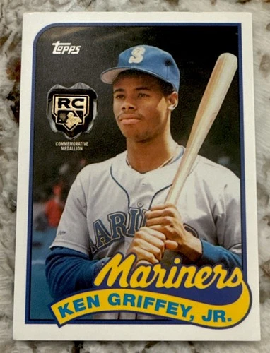 2020 Topps Ken Griffey Jr #RCR-KG Rookie Card Retrospective Medallion Mariners