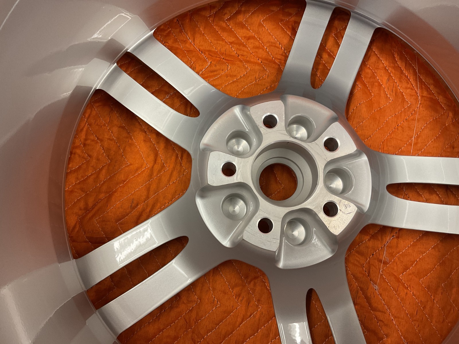 Ferrari Roma FRONT Wheel P/N 866482