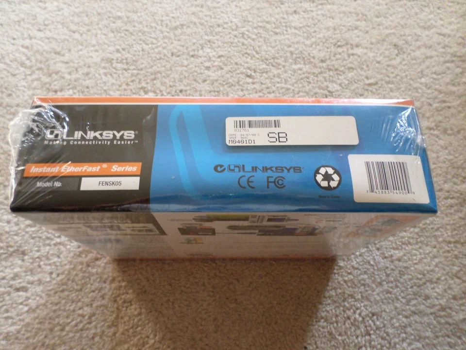 Linksys EtherFast Network Starter Kit - hub - 5 ports - Brand New - Image 3 of 4