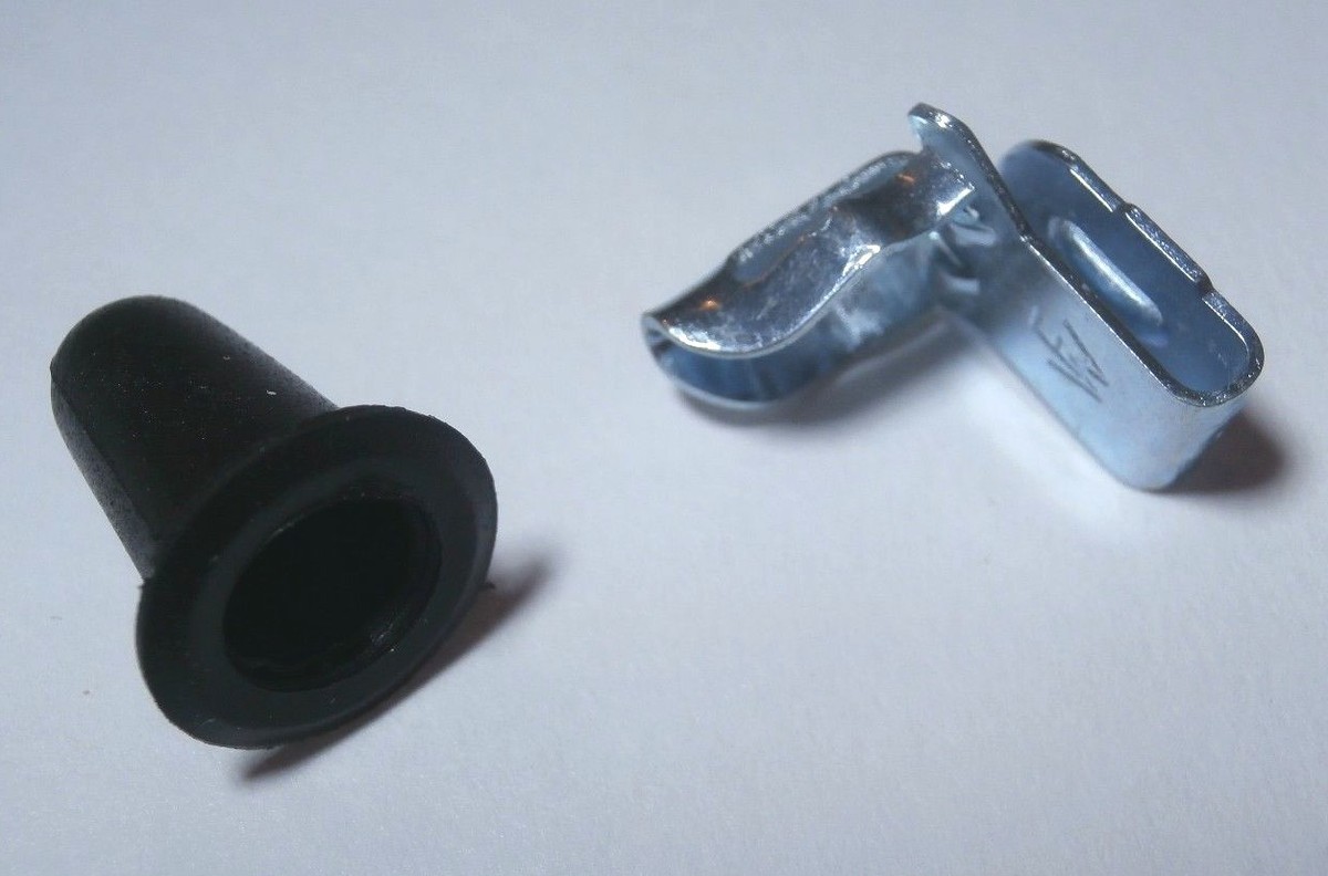 60 DOOR PANEL CLIPS & 60 BOOTS (120PCS) VOLKSWAGEN T1 BUG BEETLE