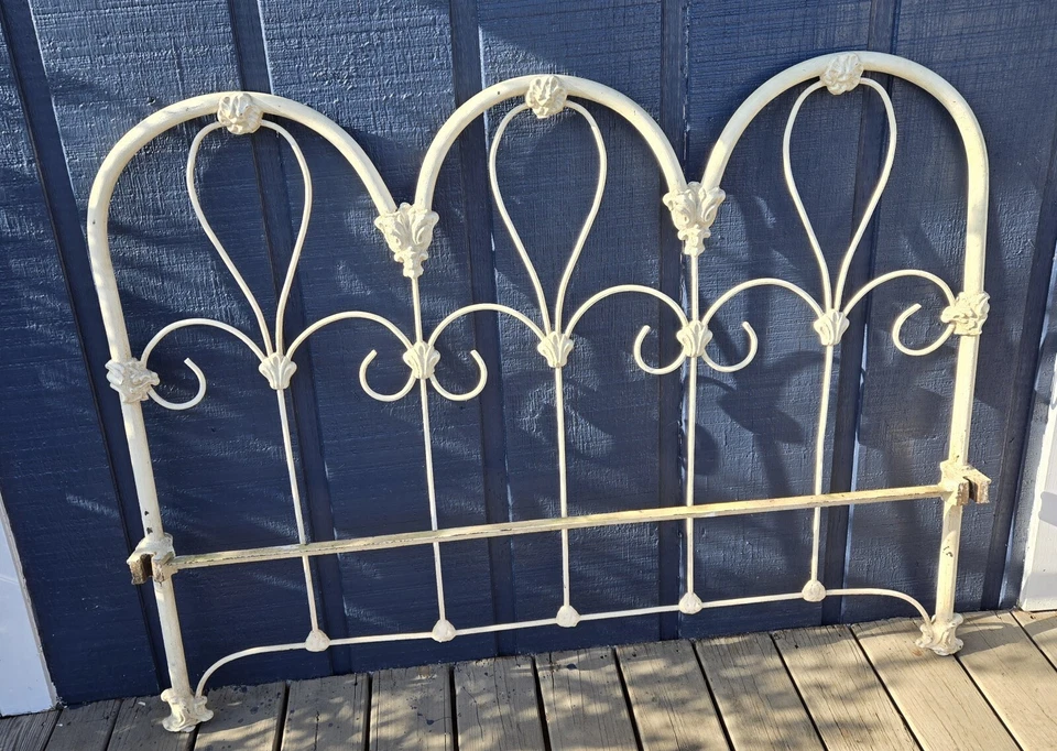 Cabecero y pie de cama de hierro antiguo rústico tamaño completo estilo granja victoriano Foto 3 de 4