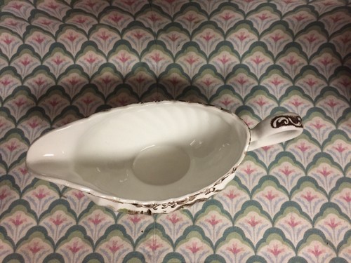 Johnson Brothers HERITAGE HALL Gravy Boat & Oval Underplate Minty! - Picture 5 of 7