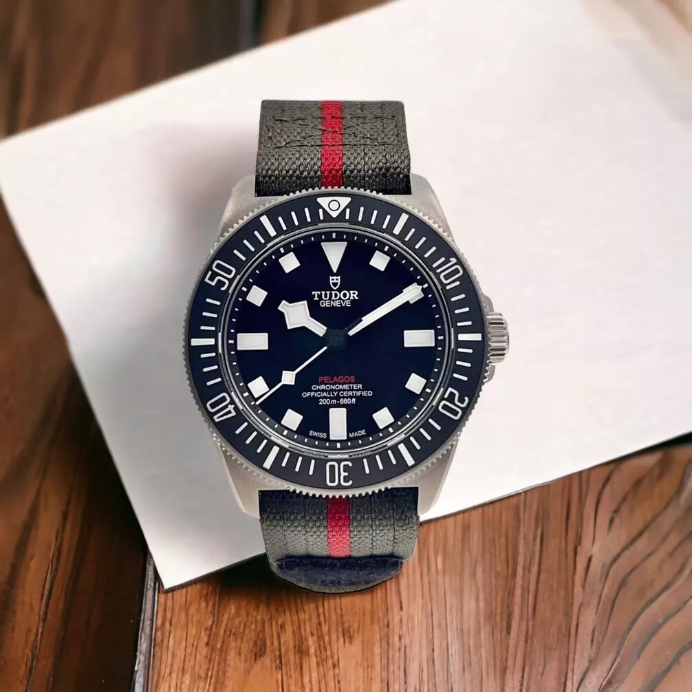 Pelagos shop nato strap