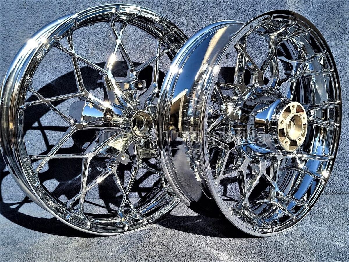 ハーレー　19インチリム　クローム Harley Chrome Prodigy Wheels 19 F 18 R Street Glide Special