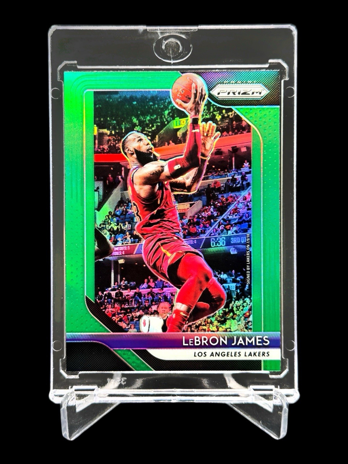 2018/19 Panini Prizm LEBRON JAMES GREEN REFRACTOR HOLO #6 LA LAKERS🔥RARE🔥