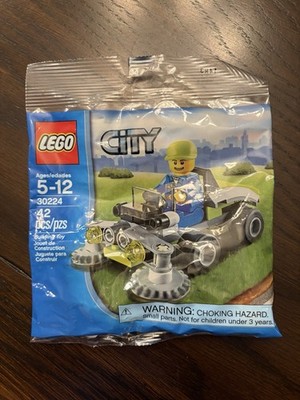 LEGO City: Lawnmower 30224 Brand New Sealed Retired Set