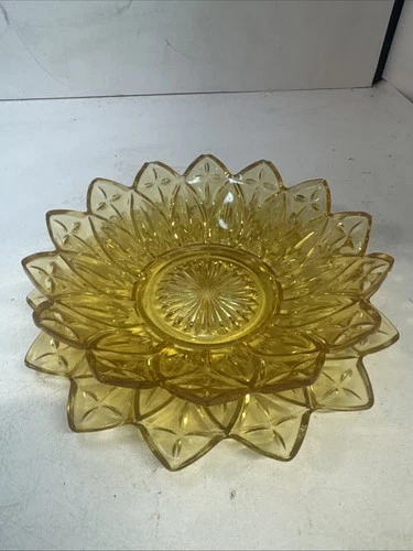 2 Vintage Amber Federal Glass Starburst Sunflower Dish Plates Bowl Depression 8”