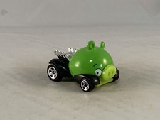 Hot Wheels Angry Birds Minion Pig 2012 New Models Green 5SPs