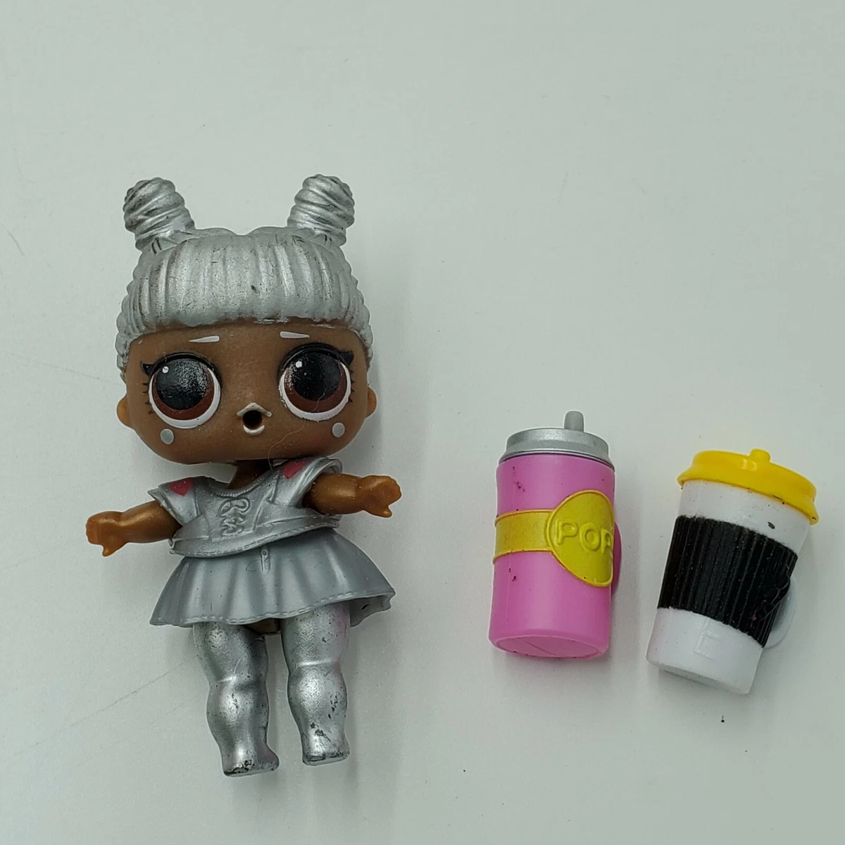 LOL Surprise Doll OMG Silver Bun Pigtails Hair Silver Outfit 2