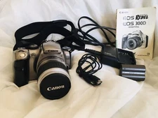 CANON Digital Rebel 300D W/Book, Battery, Chgr / Great