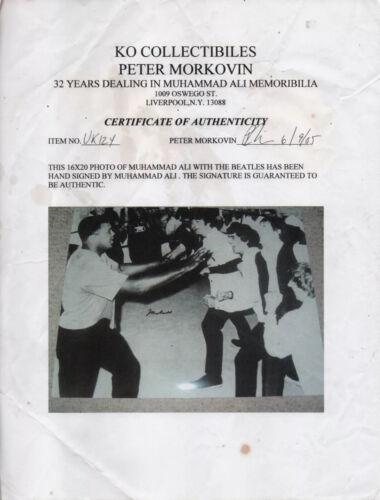 Muhammad Ali hand signed photo with the Beatles COA - Picture 3 of 3