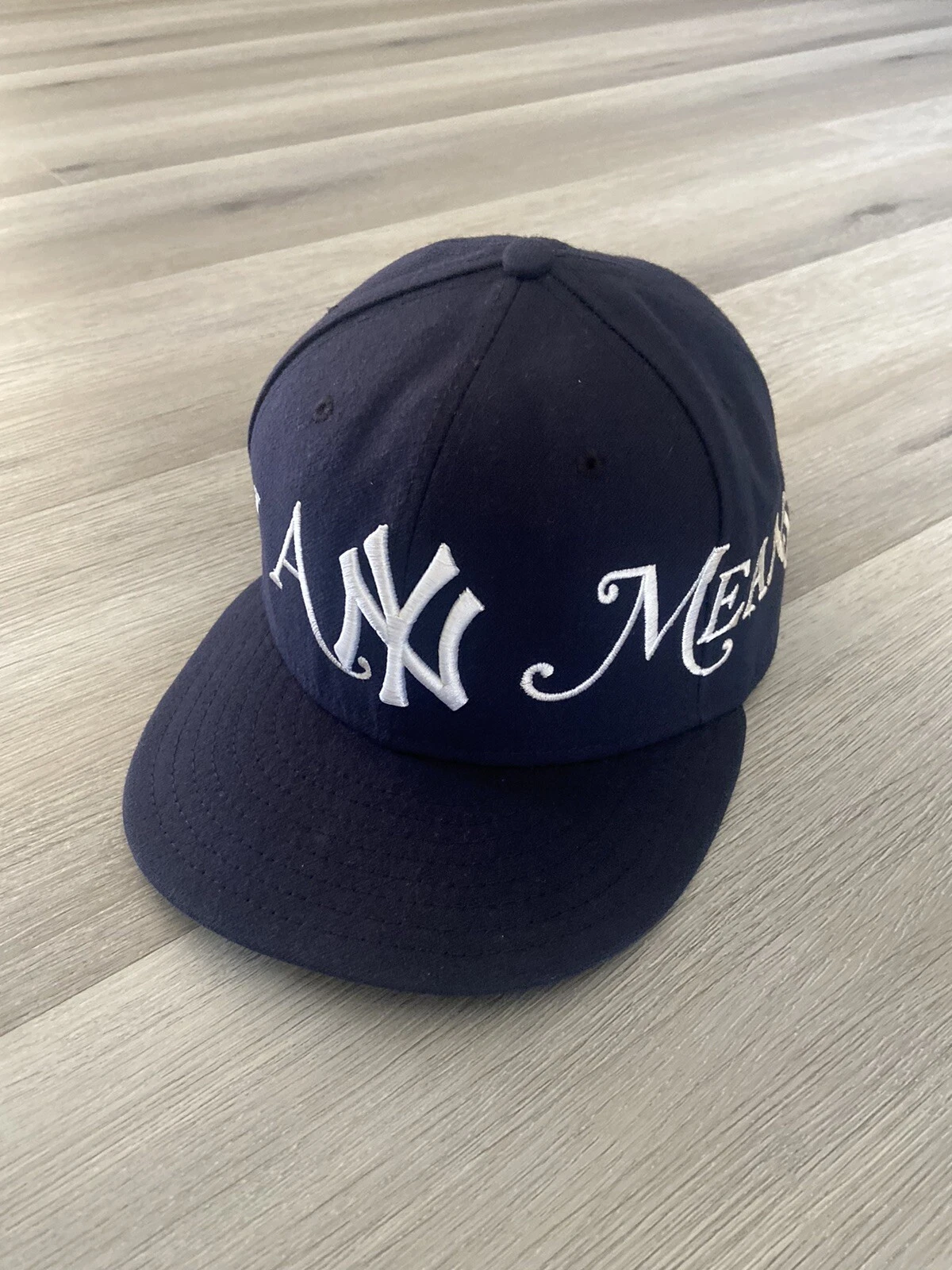 Chapeau ajusté Supreme New Era By Any Means 2008 7 1/2 Harlem NY