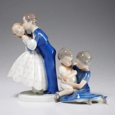 Bing & Grondahl B&G Denmark Glossy Boy Girl Embracing Figurines 2162 2568 2-Pcs.