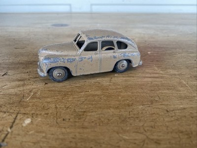 DINKY TOYS 40e STANDARD VANGUARD #468