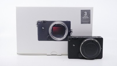 TOP Zustand! - Sigma fp L - 61 MP Spiegellose Digitalkamera Gehäuse OVP Händler