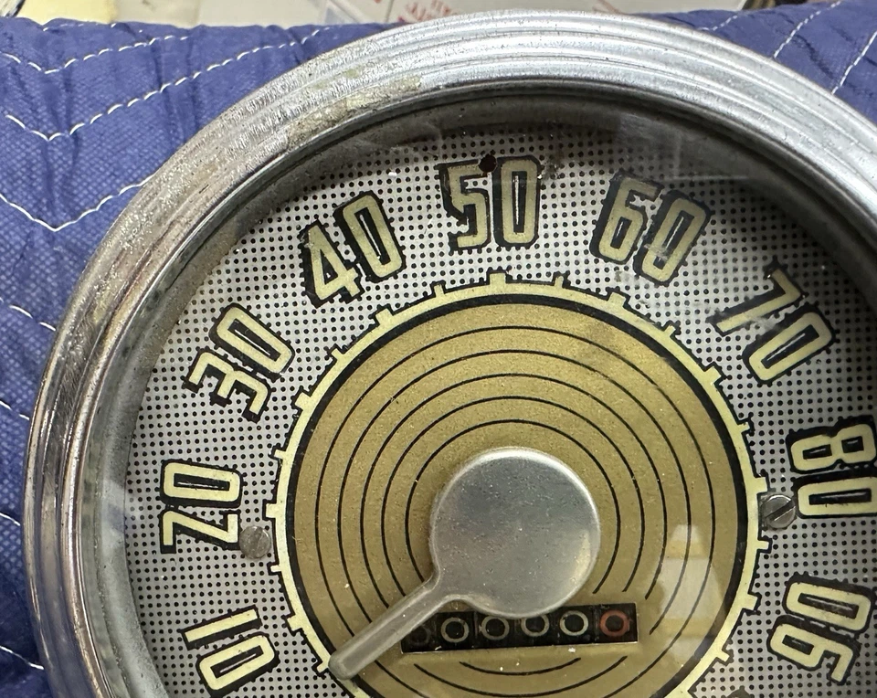 Velocímetro Ford Super Deluxe 1947 1948 original vintage 47 48 sin millas cero antiguo Foto 2 de 4