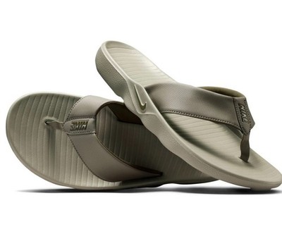 Man's Sandals Nike Marina SIZE 9. NEW