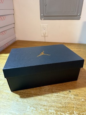Men's Size 13-Nike Air Jordan 1 Low SE Shoes White Chlorophyll
