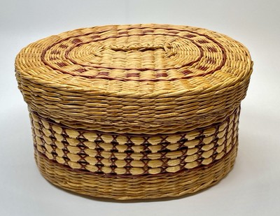 VTG Hand Woven Grass Oval Basket With Lid Red Accent, People s Republic Of China