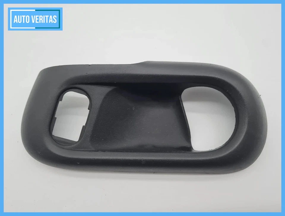 Original Opel Corsa C (X01) door handle aperture cover left 13106253 - Image 4 of 4