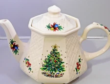 Vintage Sadler England Salem Christmas Eve Tree Teapot Tea Pot 4 Cups