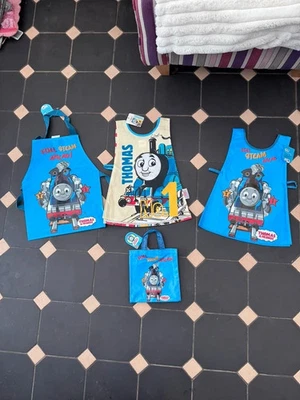 Thomas der Panzermotor Kind Malen abwischbar Kinderzimmer Schürze / Wappenrock Konvolut - Bild 1 von 4