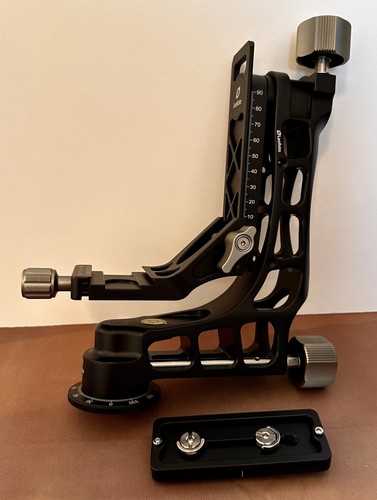Leofoto PG-1 Gimbal Head with case and instructions