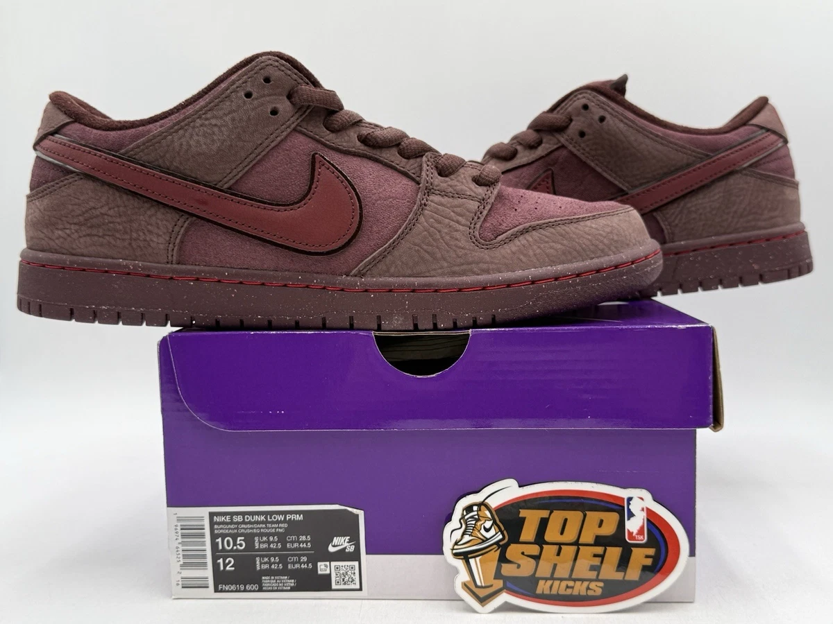 Preços baixos em Nike Dunk Premium SB Low City of Love Collection