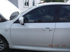 Porte avant et accessoires Subaru IMPREZA