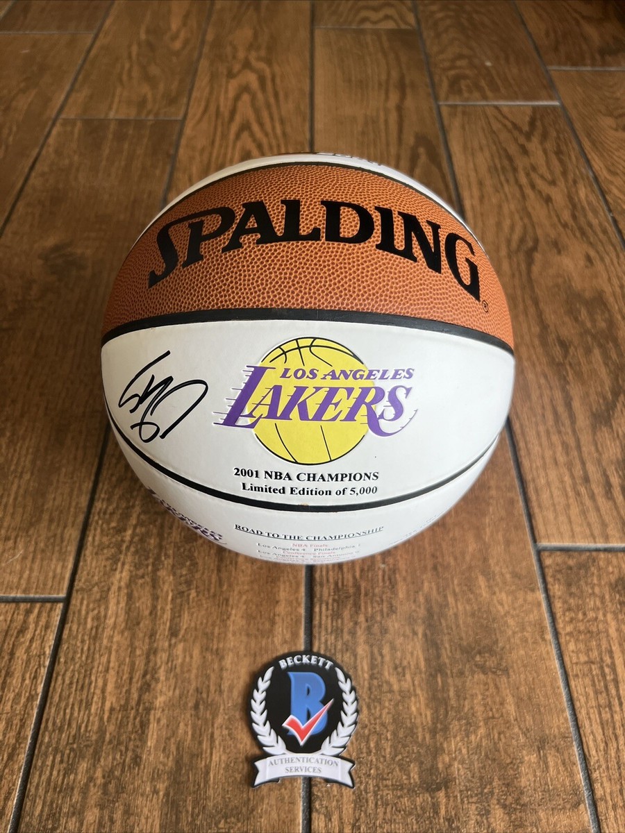 LAKERS Shaq Signed Limited Edition Basketball 2001 NBA Finals